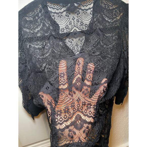 Armani Exchange Lace Blouse - Sheer, Button Up, Short Sleeve - Small - Picture 5 of 13